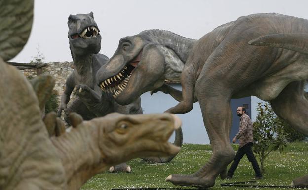 Descubren qué pasó realmente con la extinción de los dinosaurios: así fue su último día