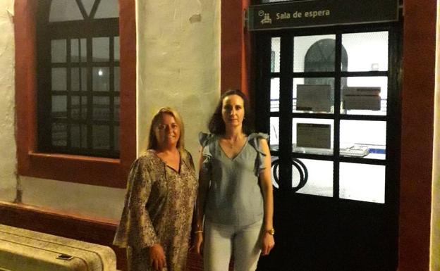 La estación de Espeluy ya no tiene quien la abra