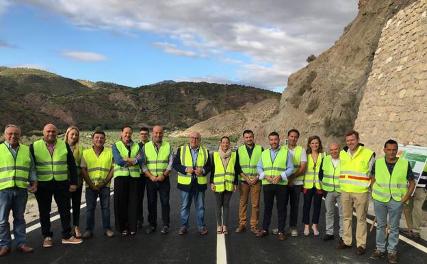 La A-315, el eje del Parque Natural de Cazorla, reabre en Huesa tras varios meses de obras