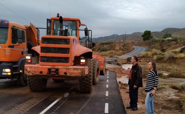 La tormenta deja cuatro carreteras cortadas en la provincia