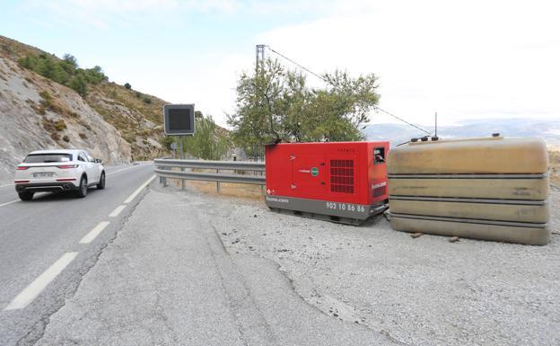 La Junta denuncia la instalación sin permiso de un tanque de combustible en la carretera de Sierra Nevada