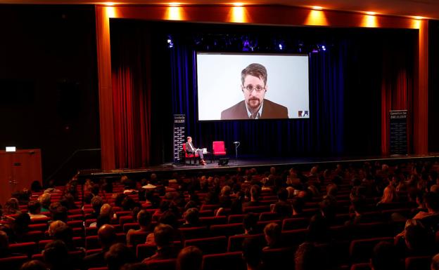 Snowden vuelve a expresar el deseo de regresar a EE UU pero con garantías de un «juicio justo»