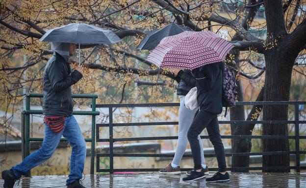 Meteorología avisa del riesgo por fuertes tormentas en medio país: hay 28 provincias afectadas