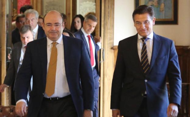 Cien días de gestión no cierran el debate sobre la alternancia en la alcaldía de Granada