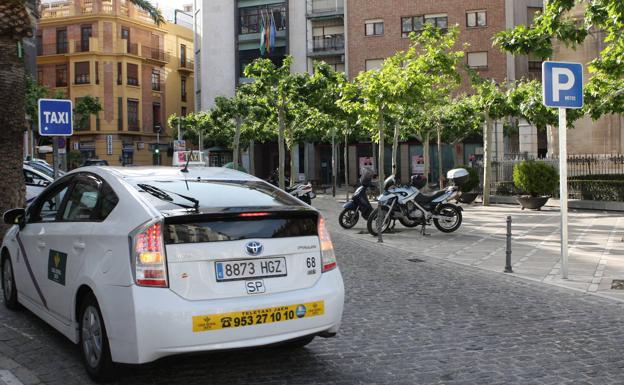 La capital tiene 29 nuevos taxistas tras superar el examen municipal
