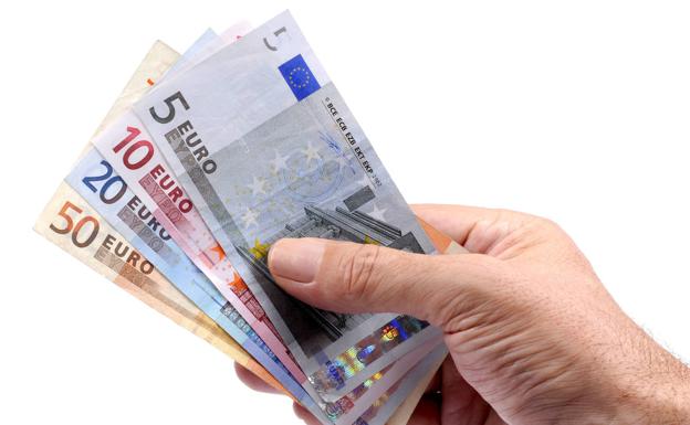 Granada es la capital de provincia más rica de Andalucía