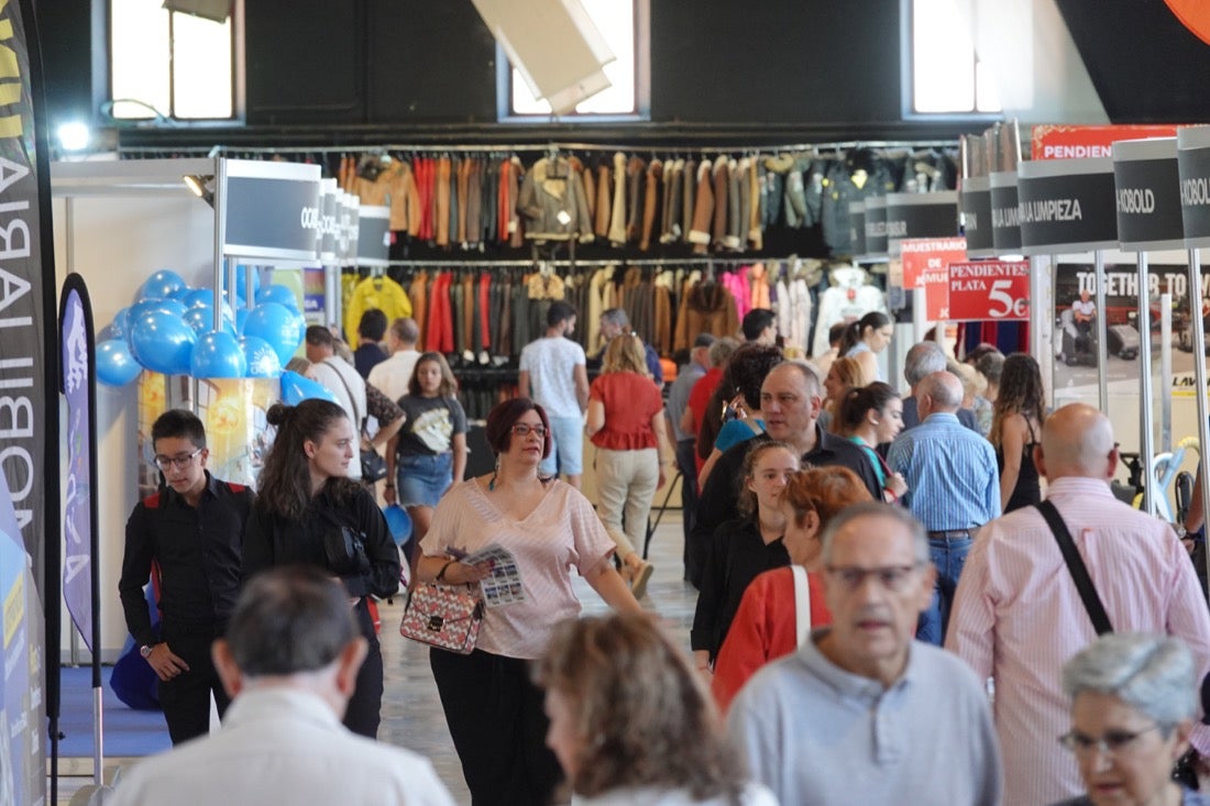 La Feria de Muestras vive su primer fin de semana de la temporada por todo lo alto