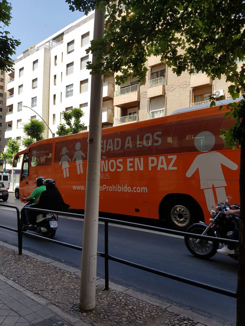 Hazte oír lanza una campaña en escuelas de Jaén contra las actividades de diversidad