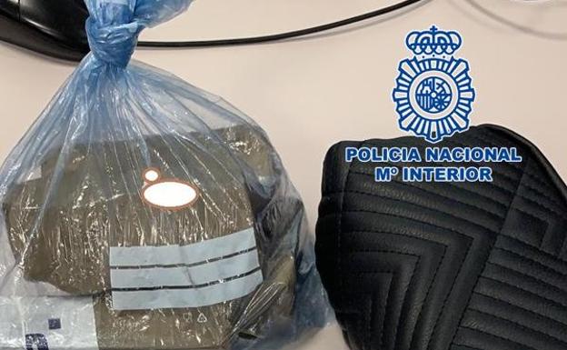 Cazada en Granada una pareja con un bolso lleno de heroína en su coche, en el que viajaba un niño pequeño