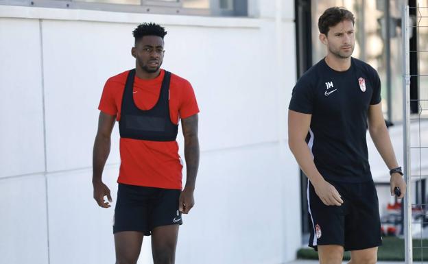 Yan Eteki quiere recuperar su sitio