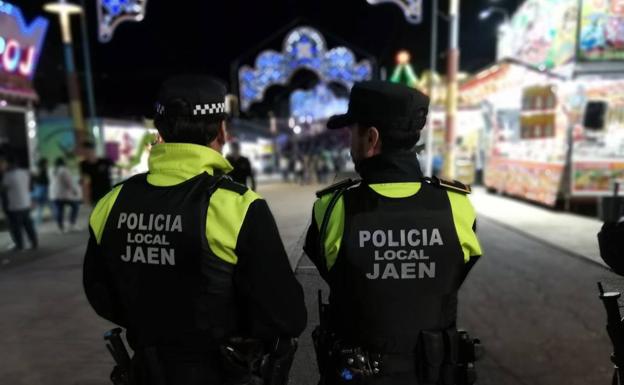 Detenido un joven que portaba un cuchillo y llevaba las manos manchadas de sangre