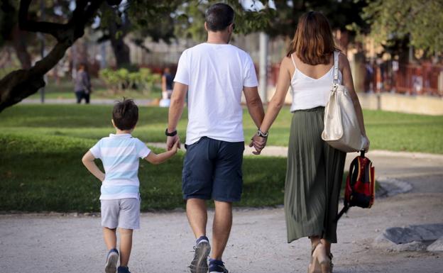 Motril distribuirá 87.552 euros entre las familias en situación de dificultad con menores