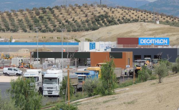 El Jaén Plaza registra una intensa actividad para abrir en noviembre