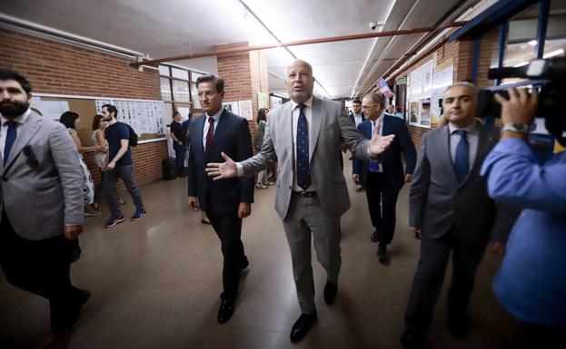 La Junta acuerda la jubilación parcial anticipada para profesores de la enseñanza concertada