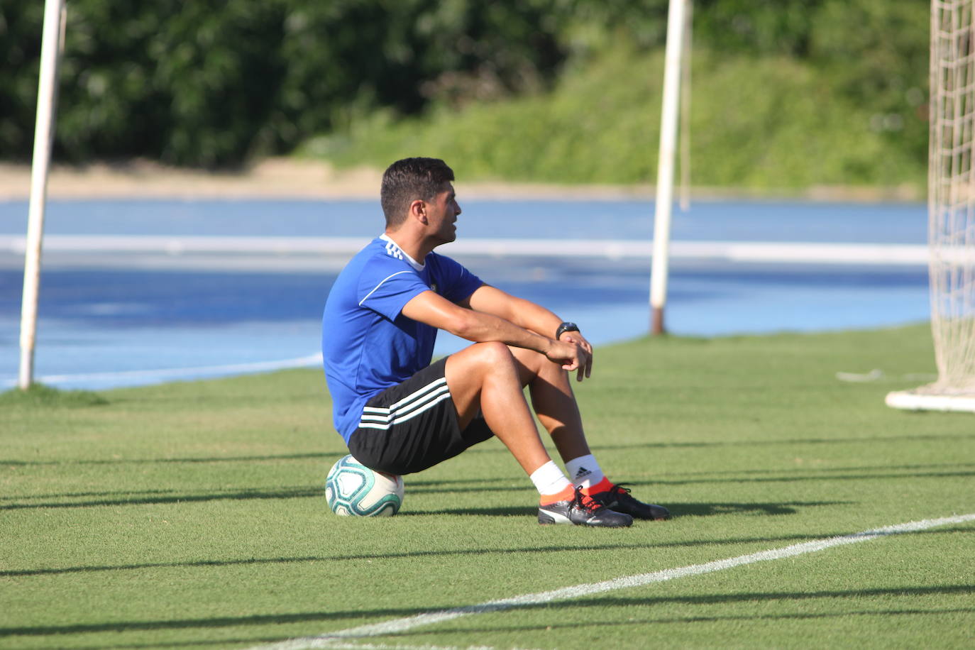 Pedro Emanuel es consciente de la urgencia de sumar una victoria