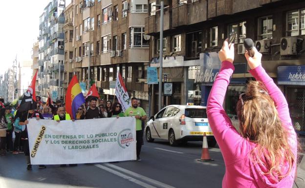 La manifestación de la Marcha de la Dignidad recorre el centro de Jaén