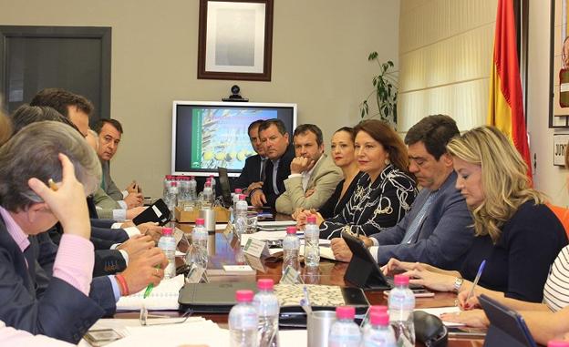 La Junta prevé un descenso de un 32,7% en la producción de aceite de oliva