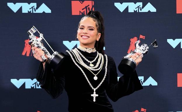 Asaltan la casa de Rosalía con su madre dentro