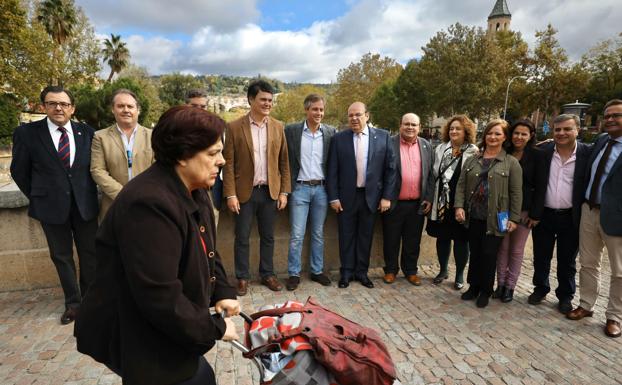 González Terol hace un llamamiento en Granada al voto estratégico al PP «para que Sánchez abandone la Moncloa»