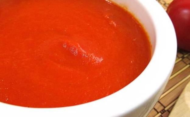 Sanidad recomienda no consumir una conocida salsa por peligro para algunas personas