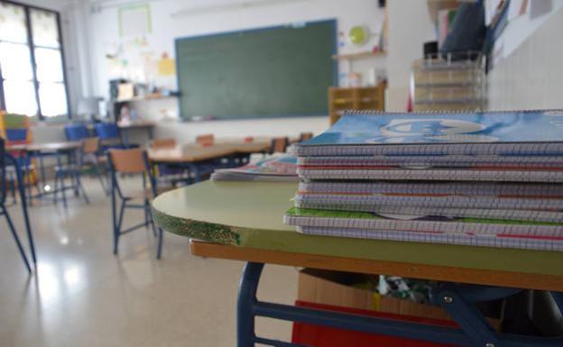 CC OO denuncia al delegado de Educación en Granada por «irregularidades» en el proceso de escolarización