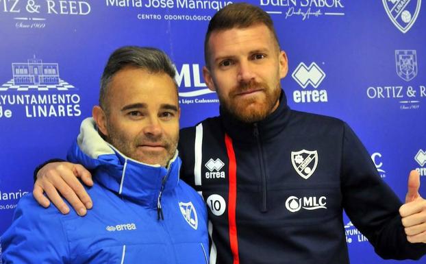 Aguilar vuelve contra el Antequera para completar la delantera minera