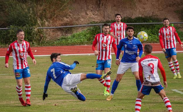 El Torredonjimeno cede un empate en el último suspiro en Maracena