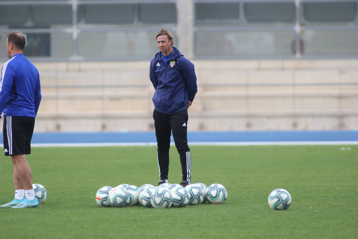 Debate en el Almería entre olvidar y la obligación de hacer memoria