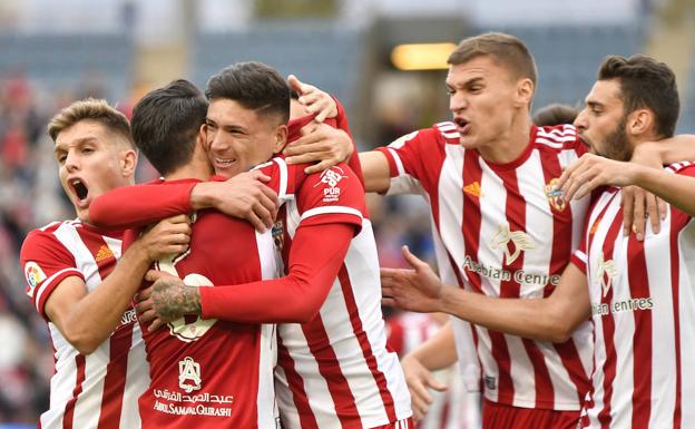 El Almería 'encabeza' una lista de ocho equipos en tres puntos