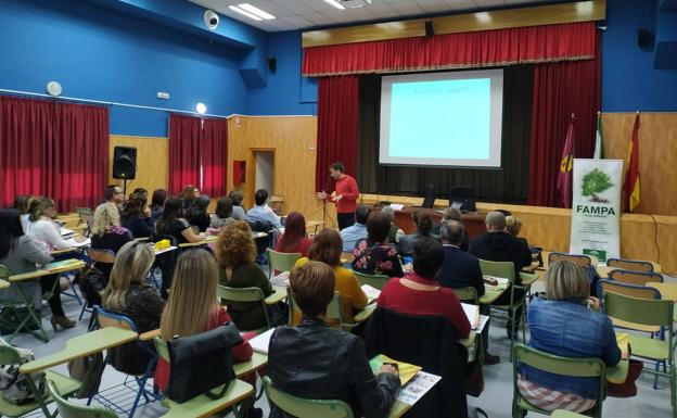 Piden la intervención del Defensor del Pueblo ante los 37 centros de la provincia que siguen sin comedor