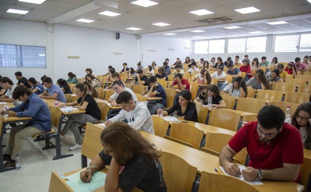 La Selectividad andaluza será del 16 al 18 junio y del 14 al 16 septiembre de 2020