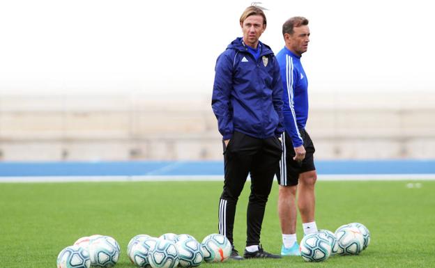 'Guti' advierte: «Si los jugadores del Almería hacen las cosas bien van a seguir»