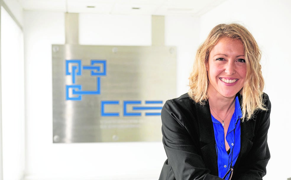 María Zurita Vera: La chica que trabaja y boxea