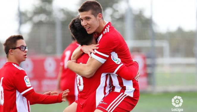 La Fundación UD Almería se exhibe en la Liga Genuine