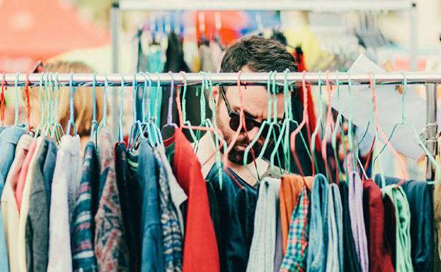 La ropa de segunda mano, la nueva moda entre los jóvenes por problemas de dinero