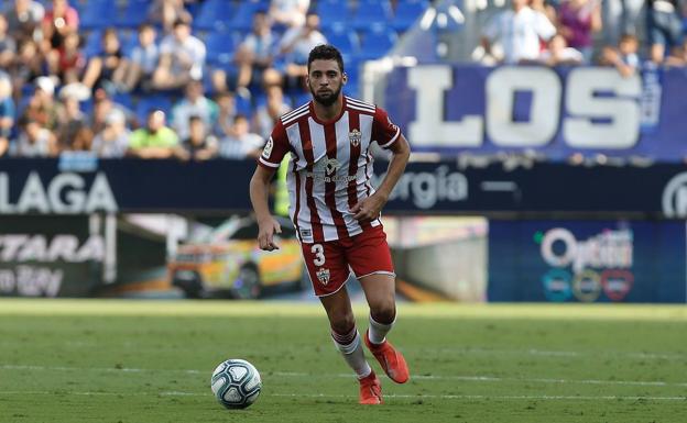 Iván Martos: «La presión por el ascenso hace que el jugador esté más motivado»