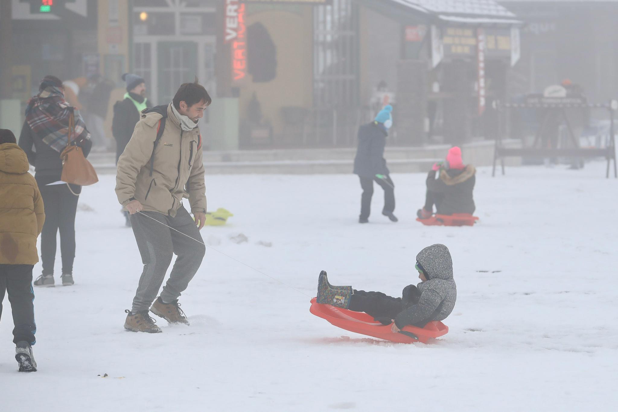 Estamos dentro de Sierra Nevada en el día de su apertura