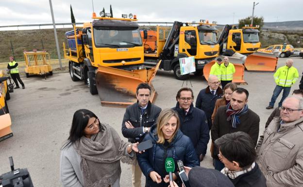 160 profesionales y 70 máquinas harán frente a las nevadas en las carreteras de Granada