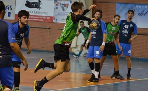 Carboneras y Lámparas Mivi Ciudad de Vícar dominan la Segunda División Nacional