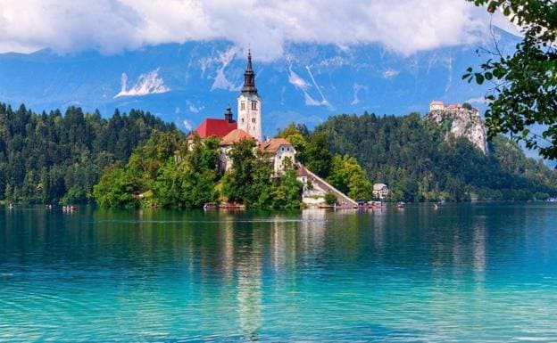 Estos son los motivos para viajar a Eslovenia, un destino de playa, montaña  y buena comida | Ideal