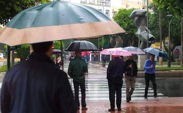 Lluvia y nieve en Almería para dar la bienvenida a diciembre