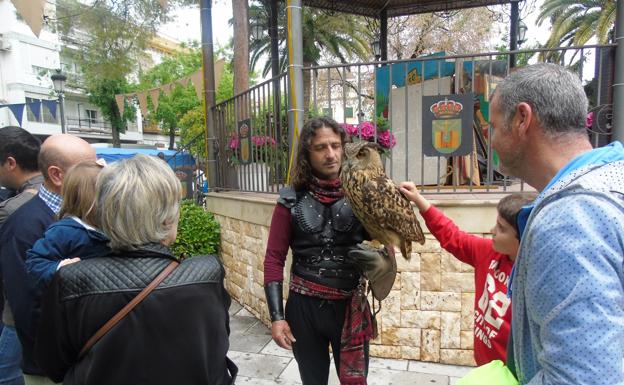 El casco antiguo de Quesada dispuesto para vivir su VII Festival de las Culturas