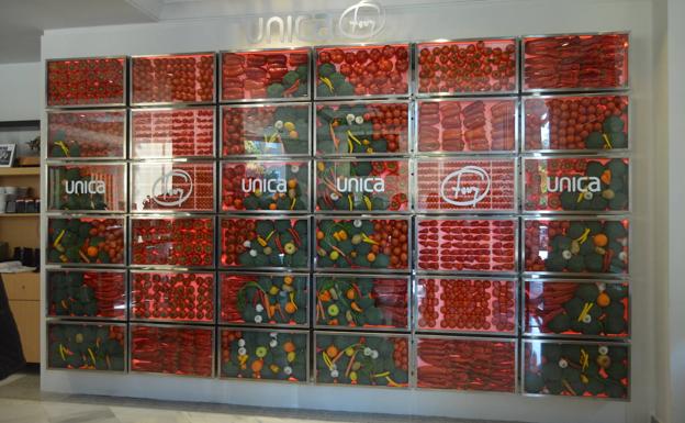 Un mural para ligar cocina y frutas y hortalizas de Almería