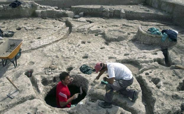 Los famosos 'círculos' de Marroquíes Bajos, una historia de desidia y abandono