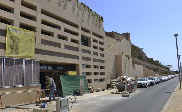 El juicio de la adjudicación de las obras del Mesón Gitano se celebra esta semana