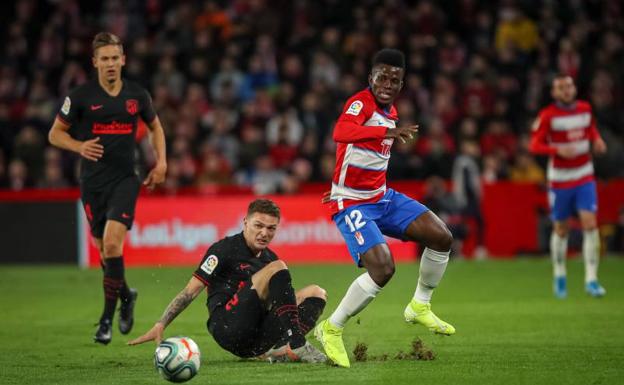 Azeez pierde protagonismo pese a la plaga de lesiones