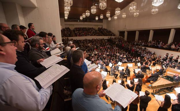 'El Mesías' vuelve a abrir la Navidad clásica con casi 300 voces y la OCG