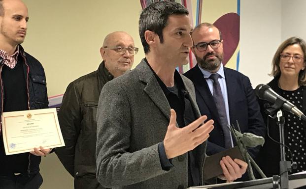 El artista José Piña gana el IV Certamen Internacional de pintura Manuel Ángeles Ortiz