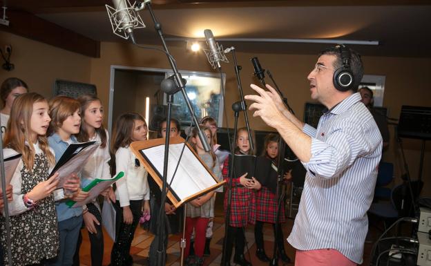 Misas a ritmo de Police y Spandau Ballet