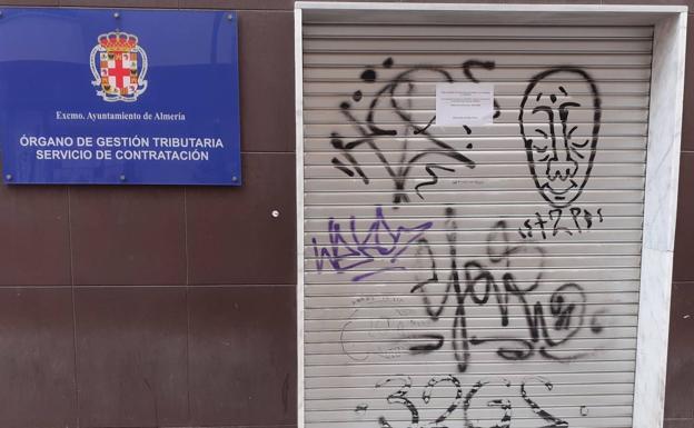 Cierran la oficina de Hacienda del Ayuntamiento al haber «ratas muertas en descomposición»